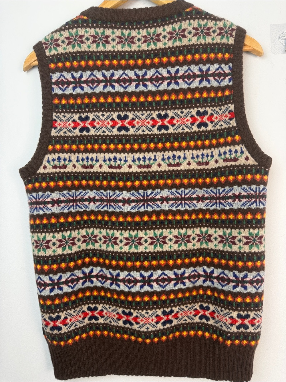 J. Crew Men’s Lambswool Fair Isle Sweater Vest Small Winter Layer Preppy Classic - Picture 13 of 16